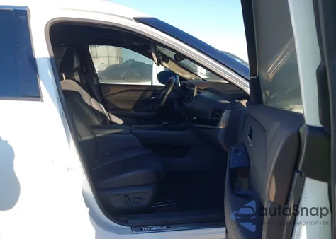 2023 Nissan Rogue Sl Fwd z USA, uszkodzony, nr VIN 5N1BT3CA2PC682437